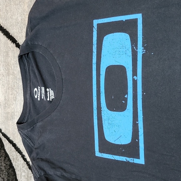 OAKLEY BUCKLE EXCLUSIVE REGULAR FIT GRAPHIC CREW-NECK TEE-SHIRT LARGE - Picture 2 of 11